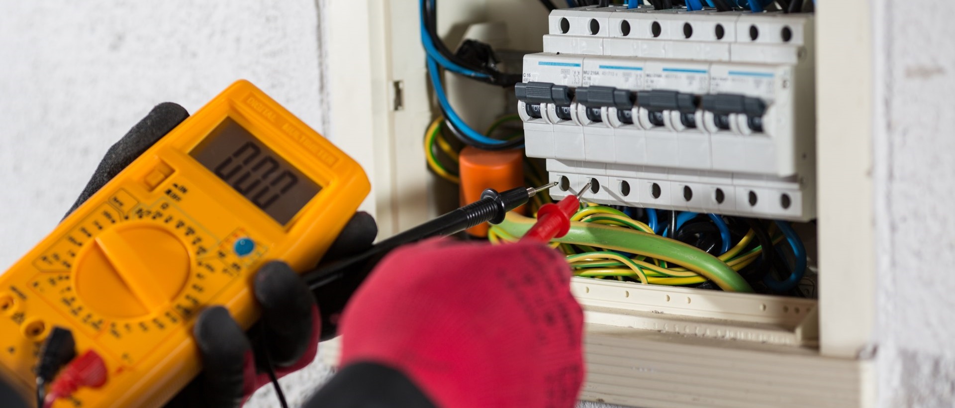 Electricians SE24